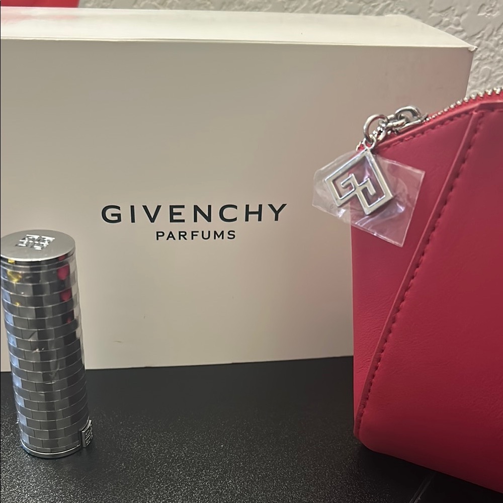 Givenchy Pink Cosmetic Bag - Picture 3 of 5